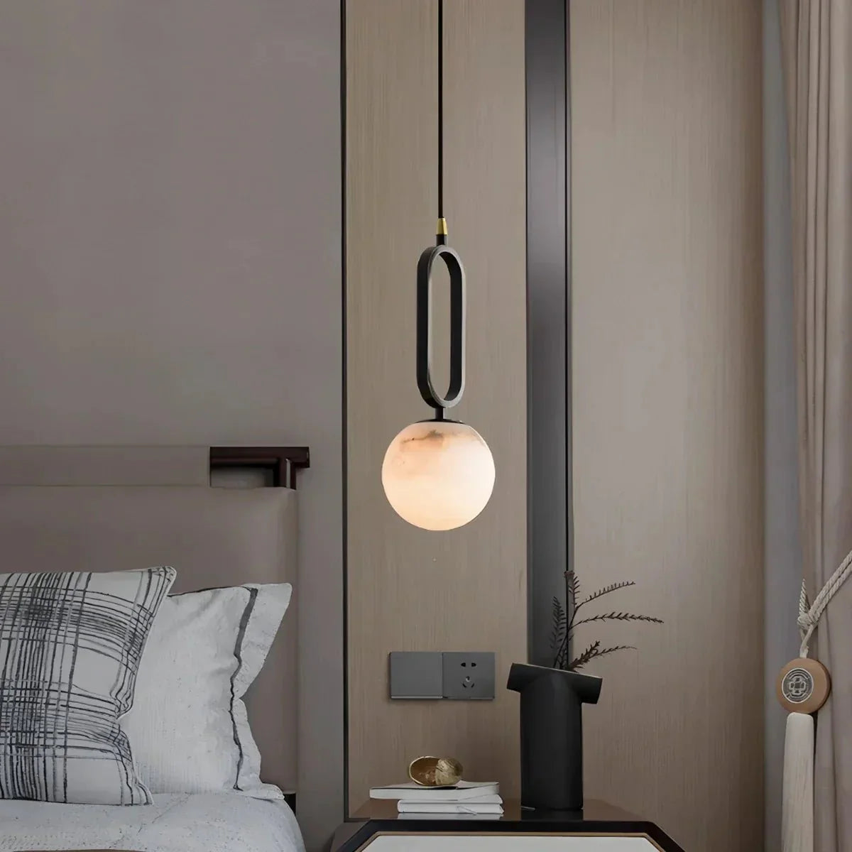 Lampa wisząca Lacose z trawertynu